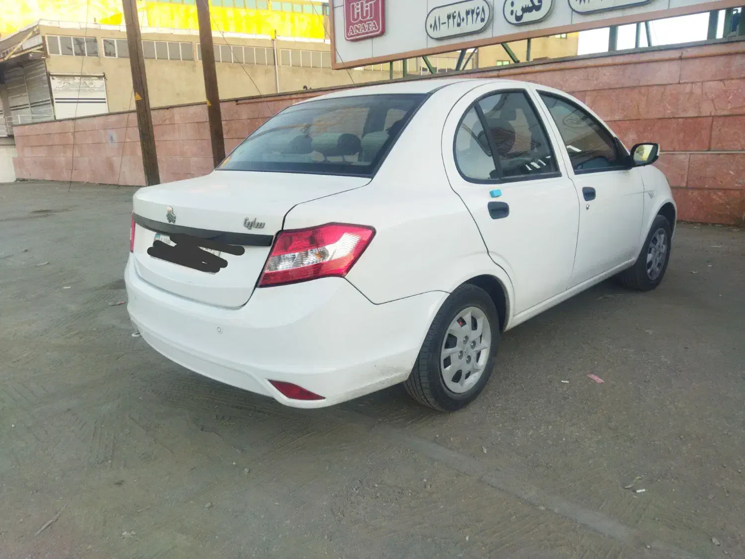 ساینا 1401 بی رنگ|خودرو سواری و وانت|همدان, |دیوار