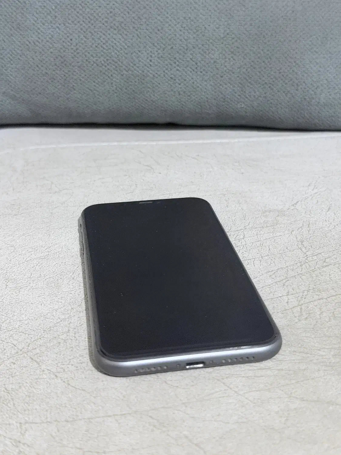 ایفون ۱۱ نرمال ۱۲۸ مشکی دوسیم کارت درحد نو|موبایل|شیراز, مهدی‌آباد|دیوار