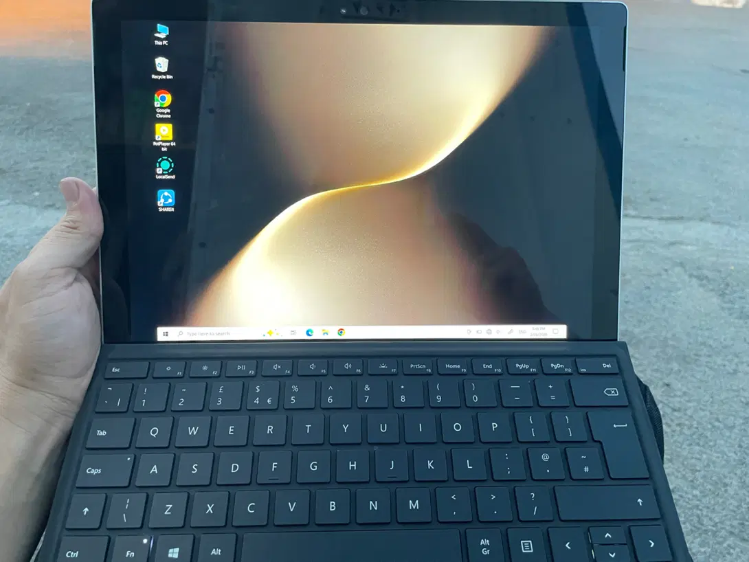 surface4pro|رایانه همراه|قم, بنیاد|دیوار