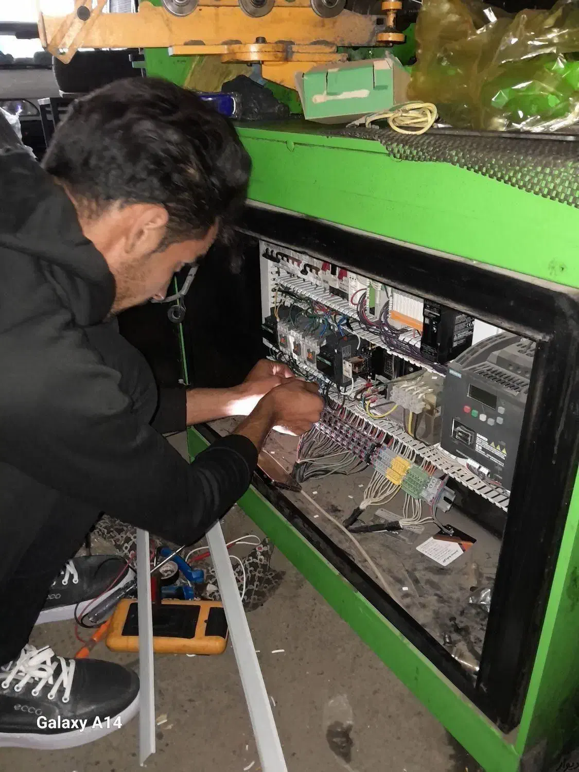 برقکار رفع اتصالی سیمکش برقکاری|خدمات پیشه و مهارت|زاهدان, |دیوار