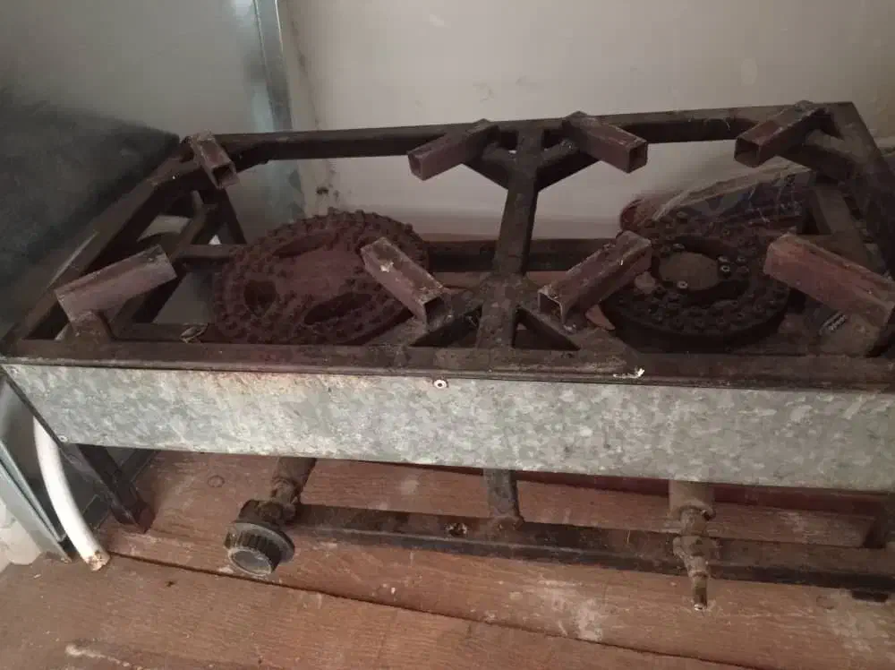 سه عدد گاز دوتا تک شعله یکی دوشعله|اجاق گاز و لوازم برقی پخت‌وپز|گرگان, |دیوار