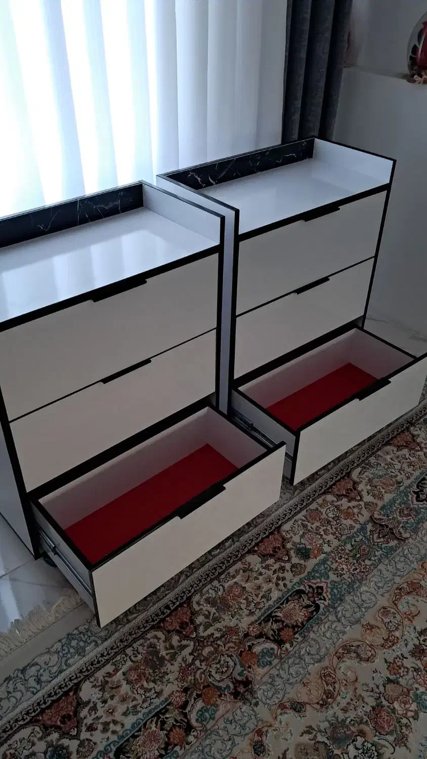 کمد ترولی|آرایشگاه و سالن‌های زیبایی|گالیکش, |دیوار