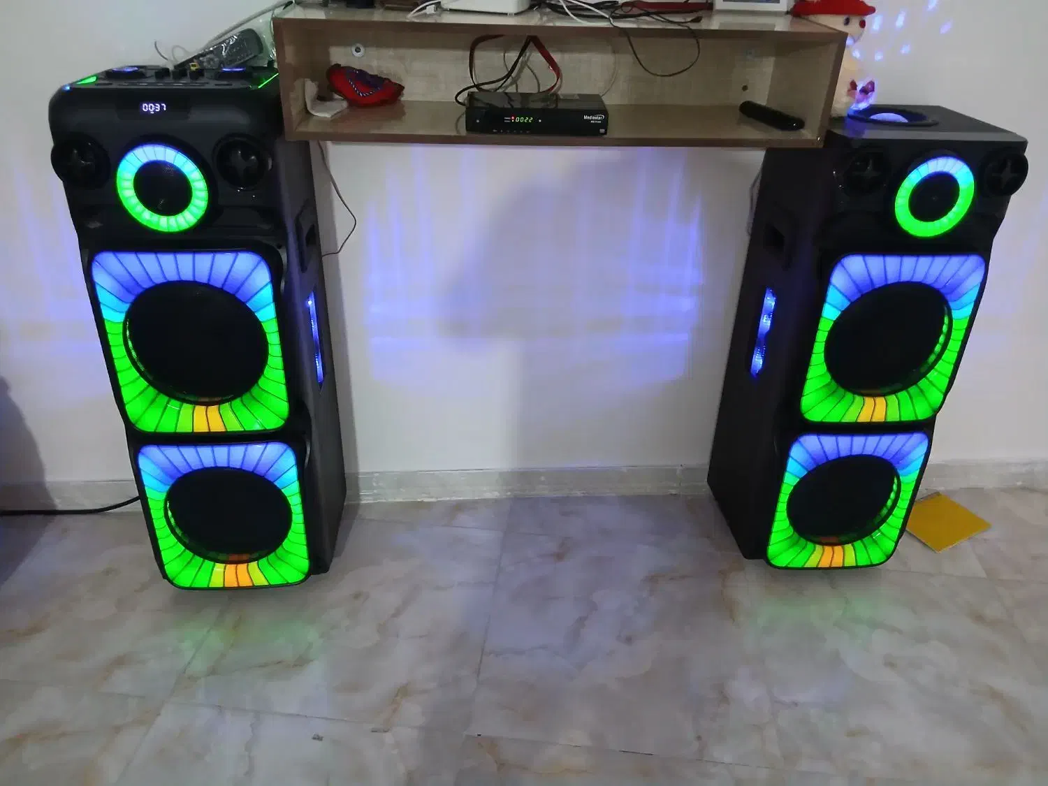 اسپیکر میکرو لب|سیستم صوتی خانگی|تبریز, |دیوار