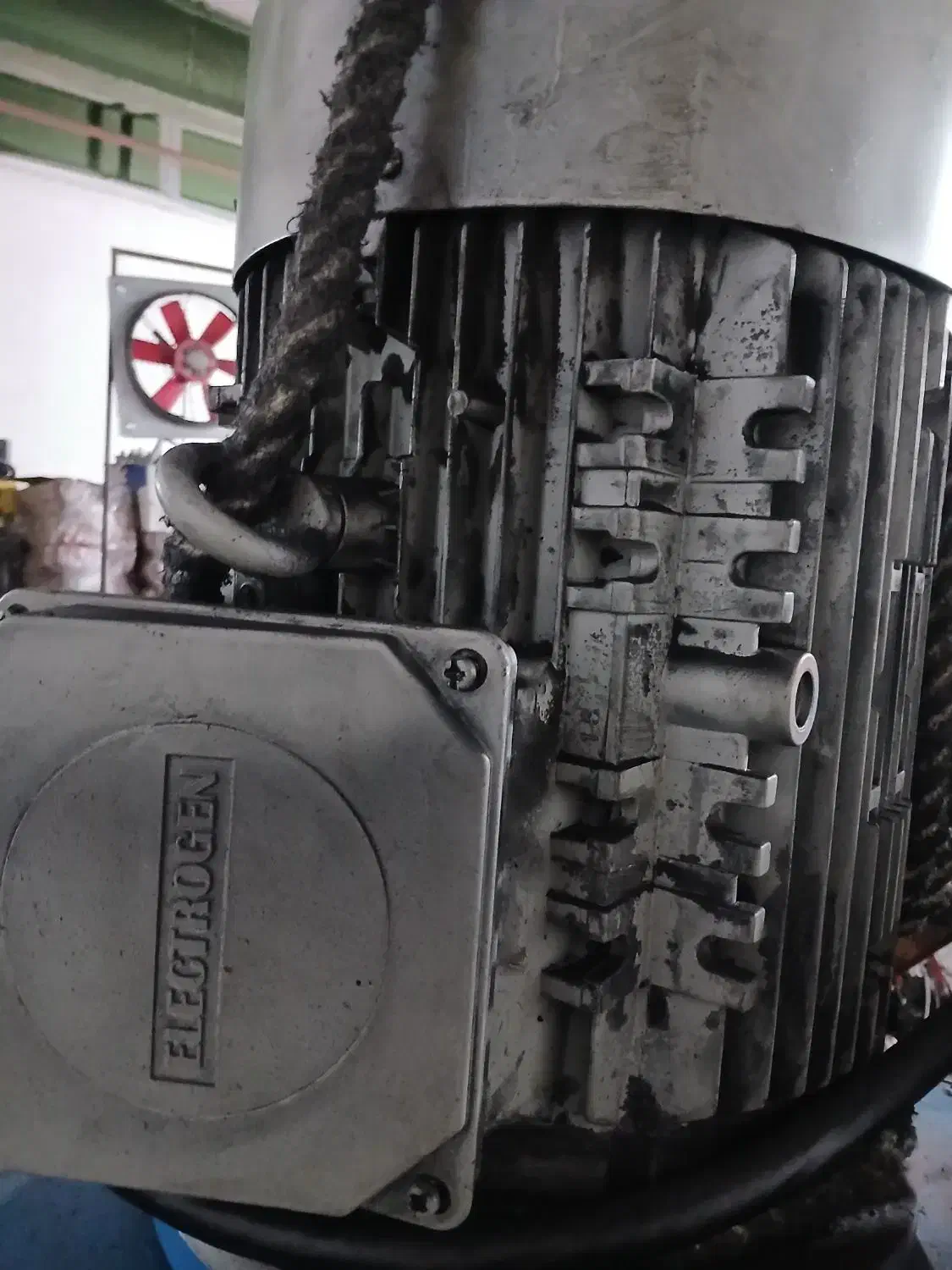 الکترو موتور چند عدد در حد از ۱۱کیلو وات به پائین|ماشین‌آلات صنعتی|تهران, تهرانپارس غربی|دیوار