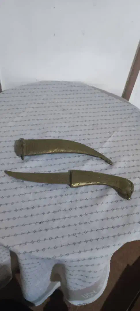 خنجر|کلکسیون اشیاء عتیقه|ابریشم, |دیوار