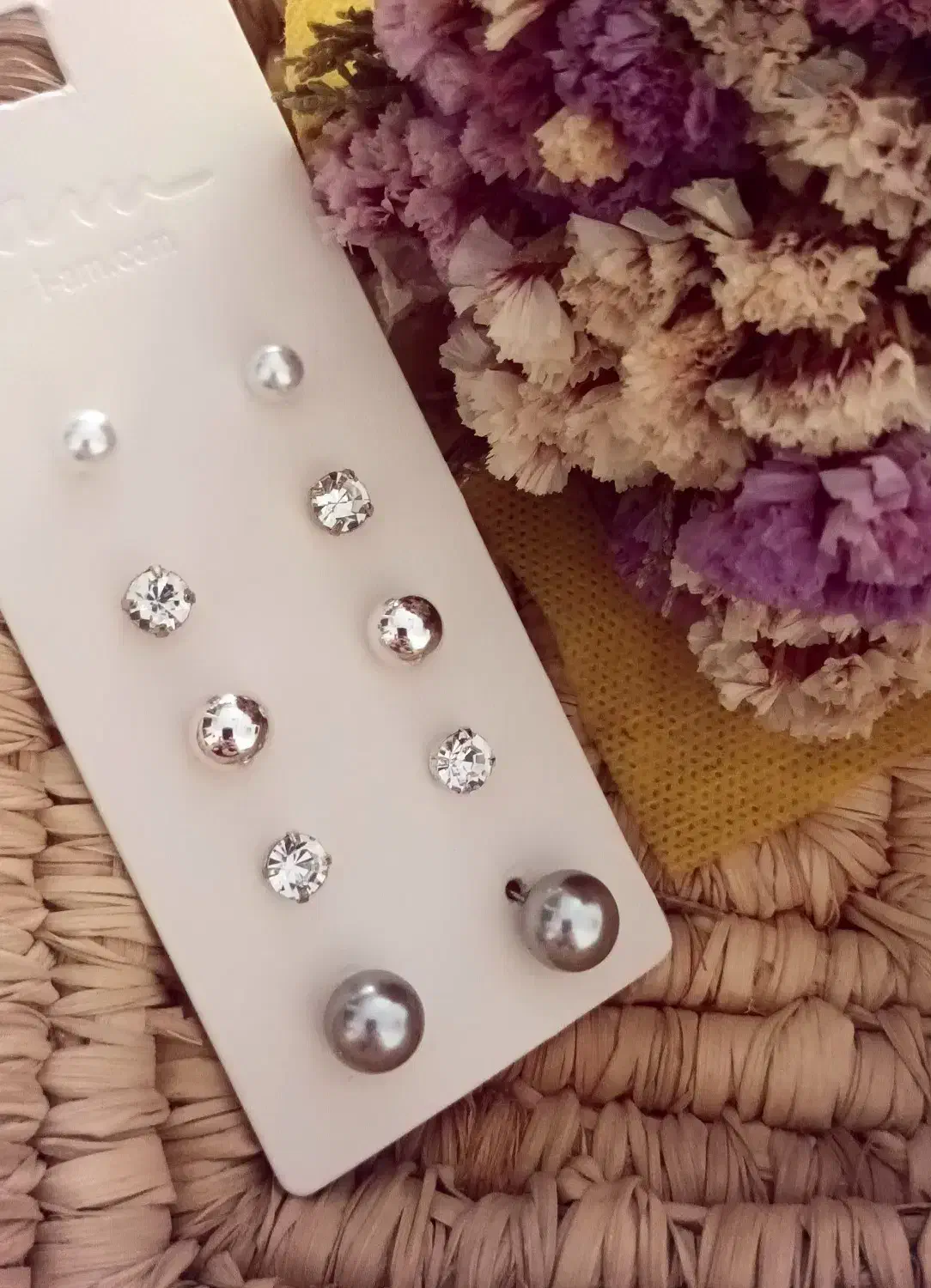 گوشواره های سنگ و مروارید|بدلیجات|تهران, درختی|دیوار