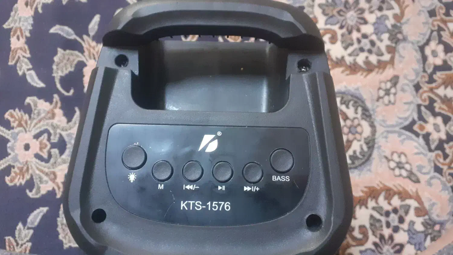 یک عدد اسپیکر|پخشکننده همراه|همدان, |دیوار