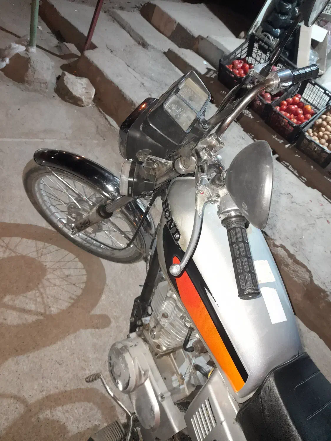 موتور ۱۲۵ تمیز|موتورسیکلت|خرم‌آباد, |دیوار