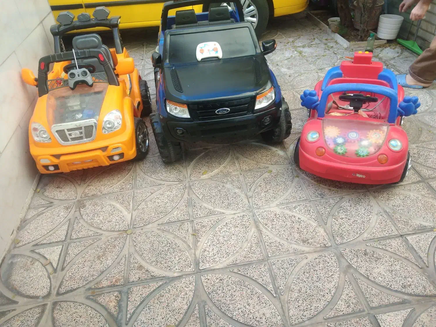 حراج ماشین شارژی زیر قیمت فوری فروشی|اسباببازی بچه|ری, دیلمان|دیوار