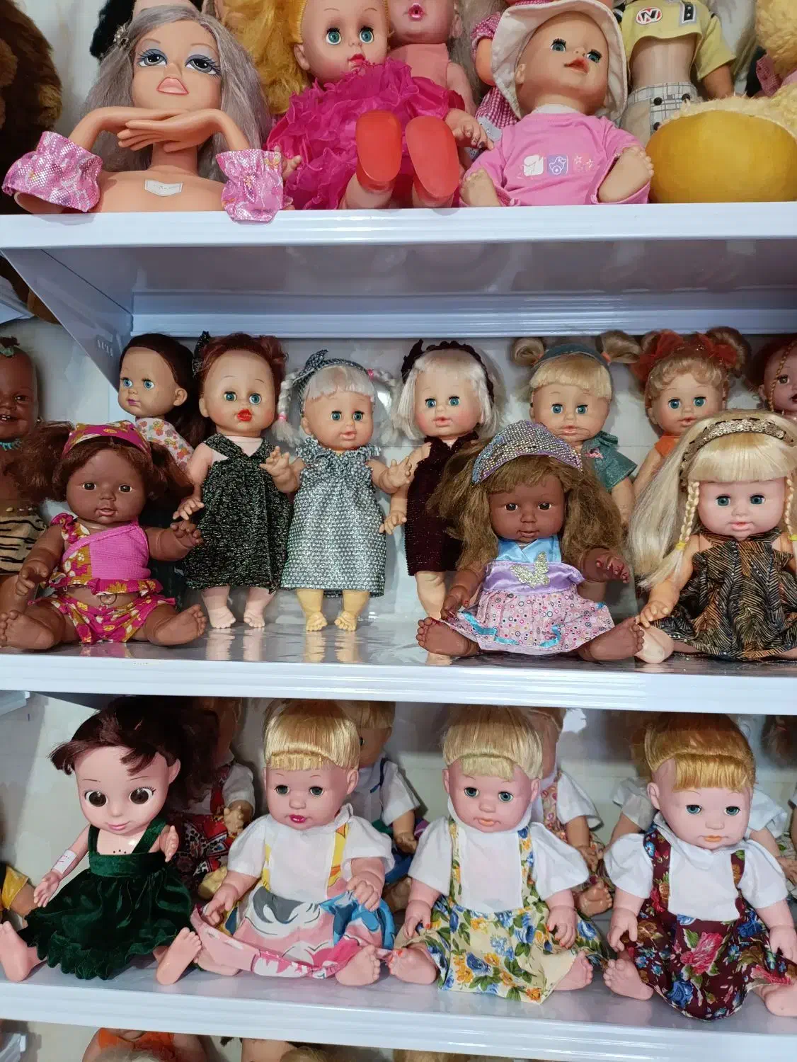 عروسک واسباب بازی استوک|اسباب‌بازی بچه|قروه, |دیوار