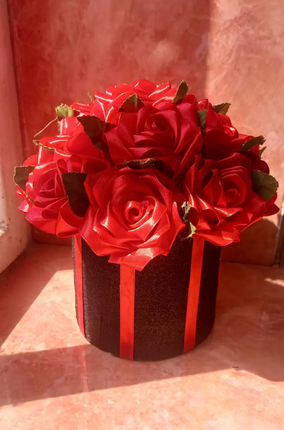 باکس گل رز روبانی|گل مصنوعی|فیروزآباد (فارس), |دیوار