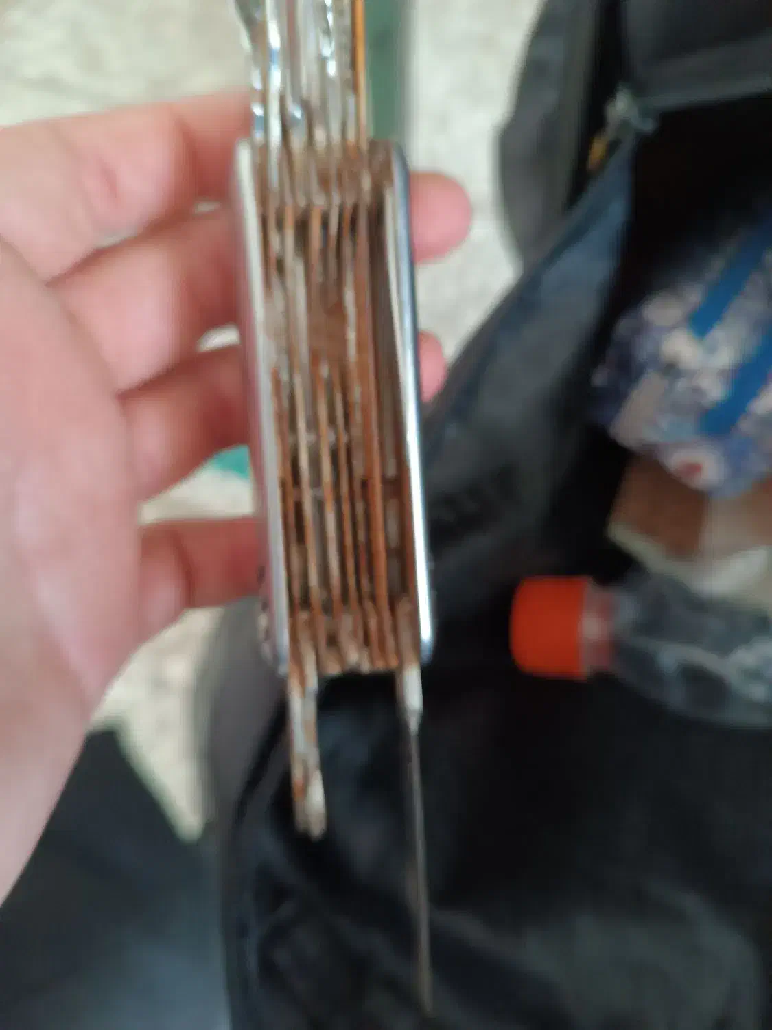 همه کاره چاقو|ابزارآلات|قم, شهر قائم|دیوار