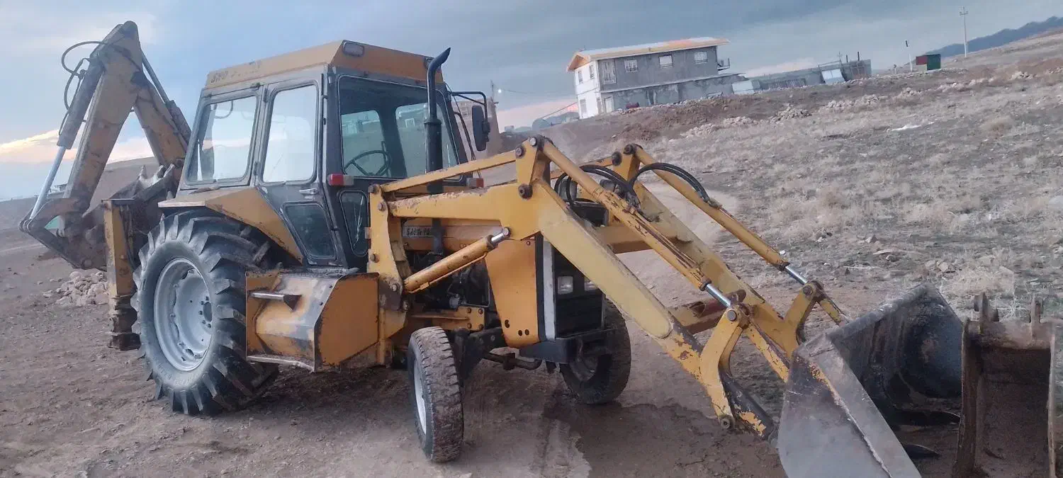 بیل بکهو مدل۸۴|خودرو سنگین|اراک, |دیوار