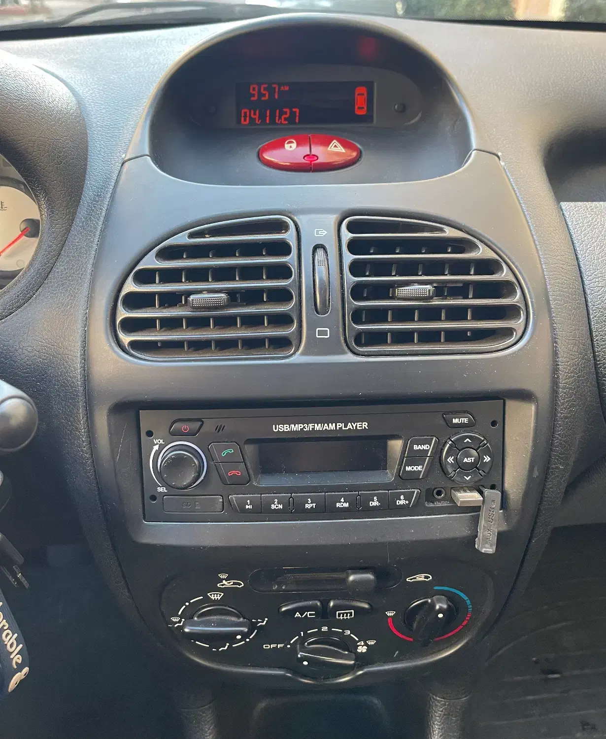 ۲۰۶ تیپ ۲|خودرو سواری و وانت|تهران, شهرآرا|دیوار