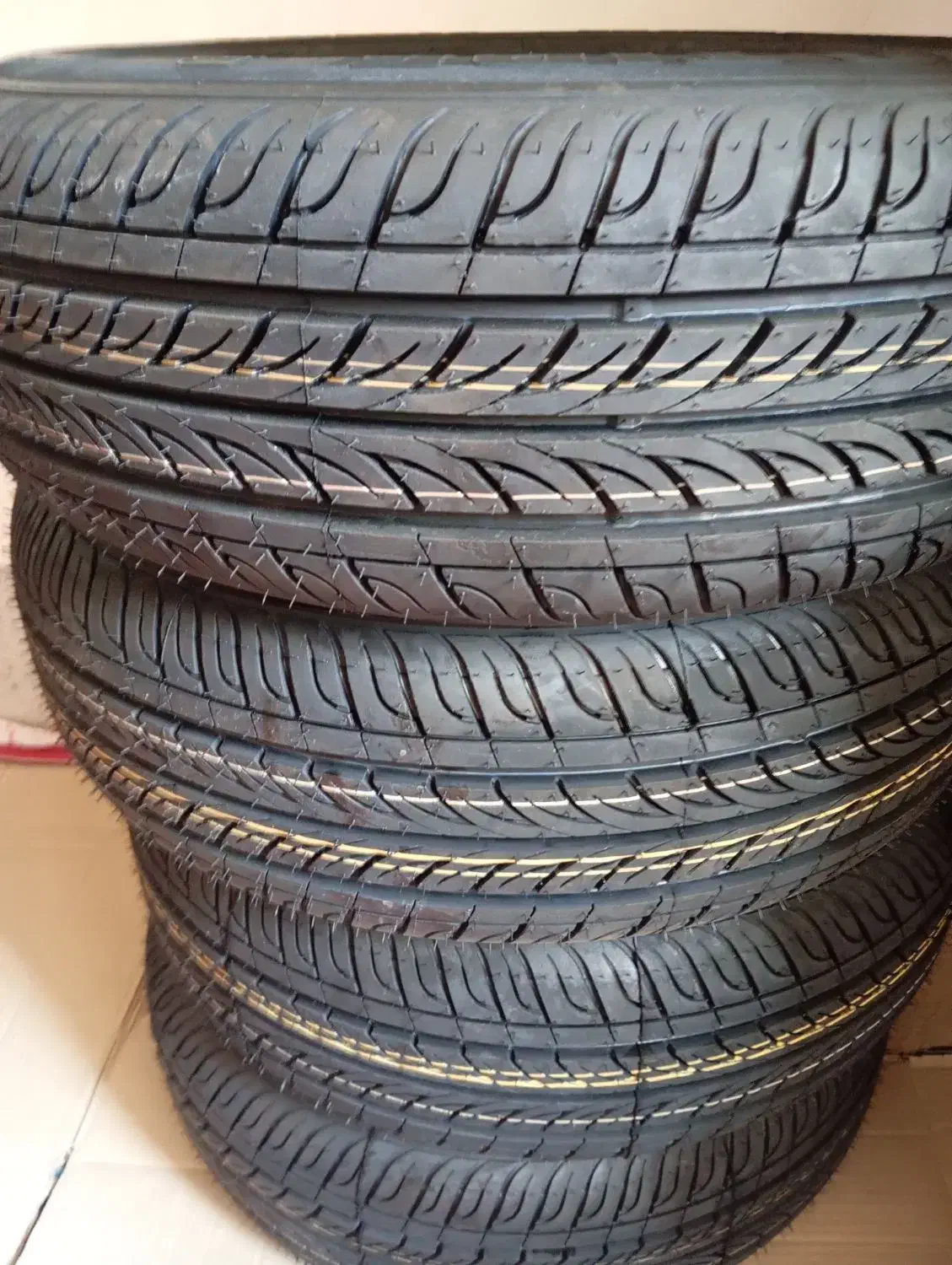 لاستیک بارز185*65*14|قطعات یدکی و لوازم جانبی|بیرجند, |دیوار