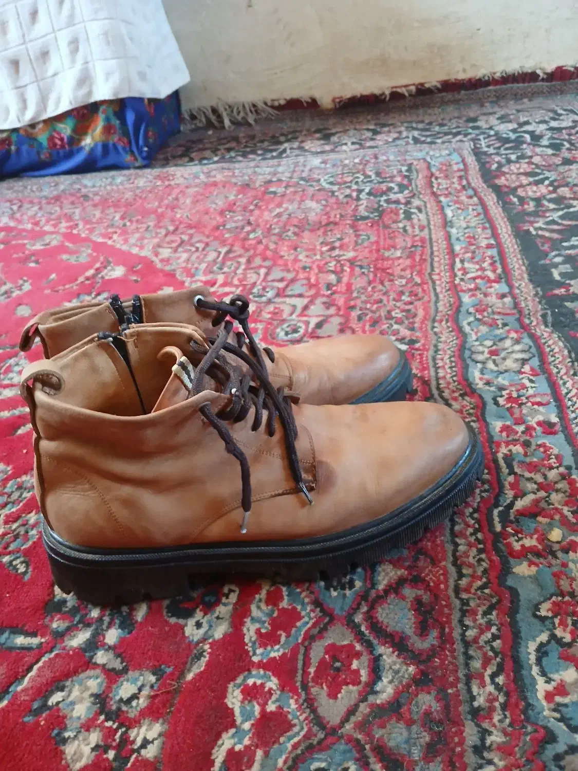 کفش نیم بوت چرم|کیف، کفش، کمربند|شهریار, بکه|دیوار