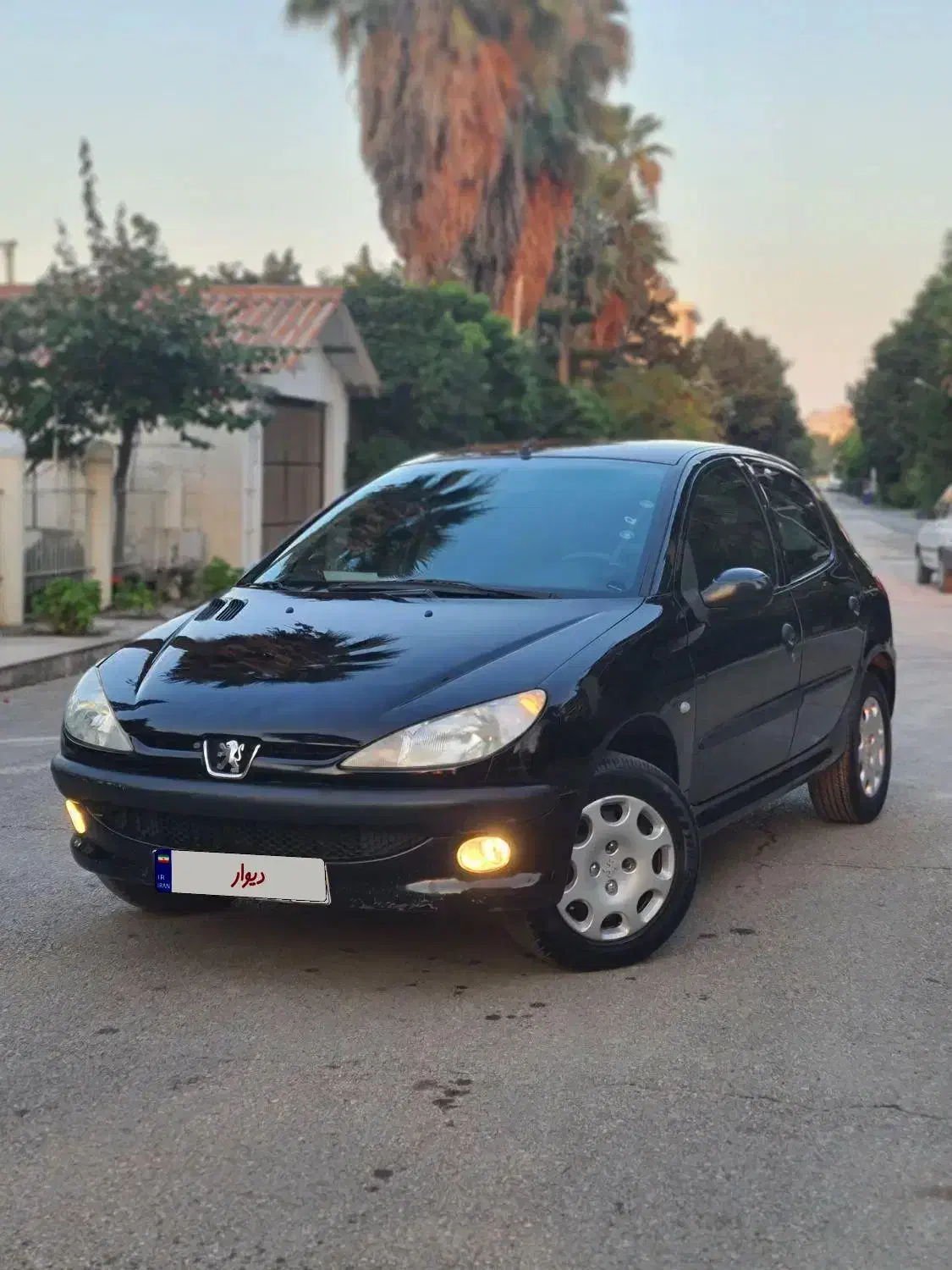 پژو ۲۰۶ تیپ ۲ مدل ۱۳۸۳ فقط یک لکه رنگ|خودرو سواری و وانت|محمودآباد, |دیوار