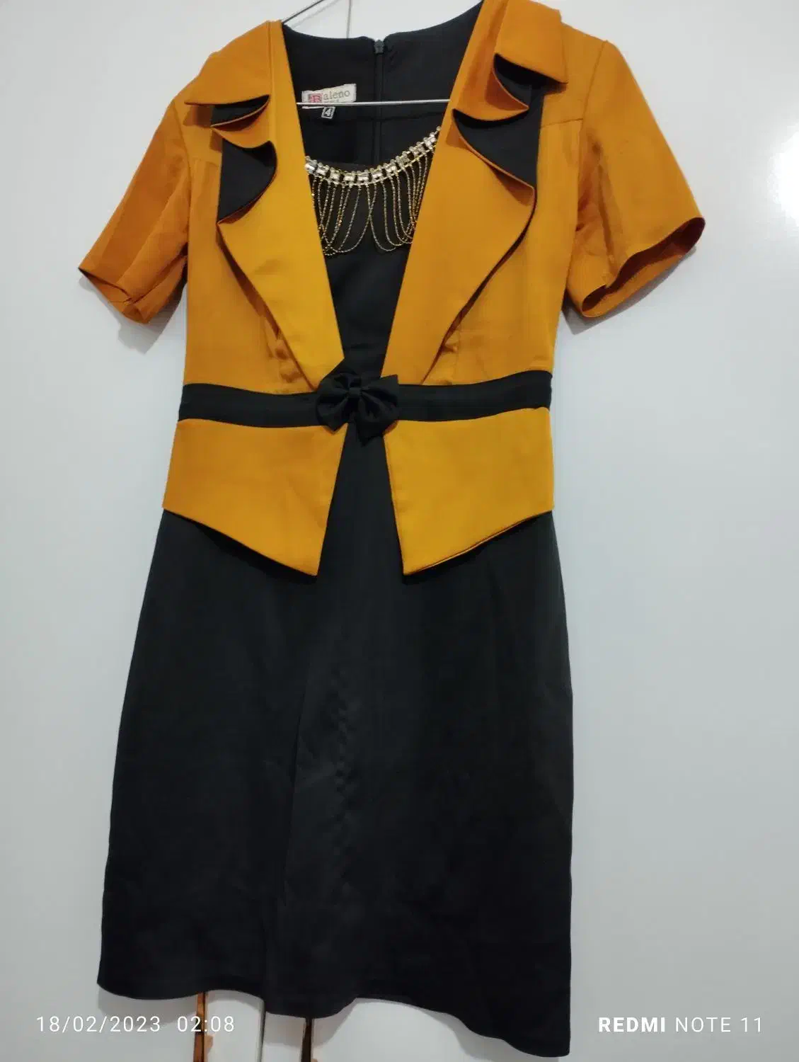 مجلسی|لباس|سبزوار, قلعهنو دهزار|دیوار