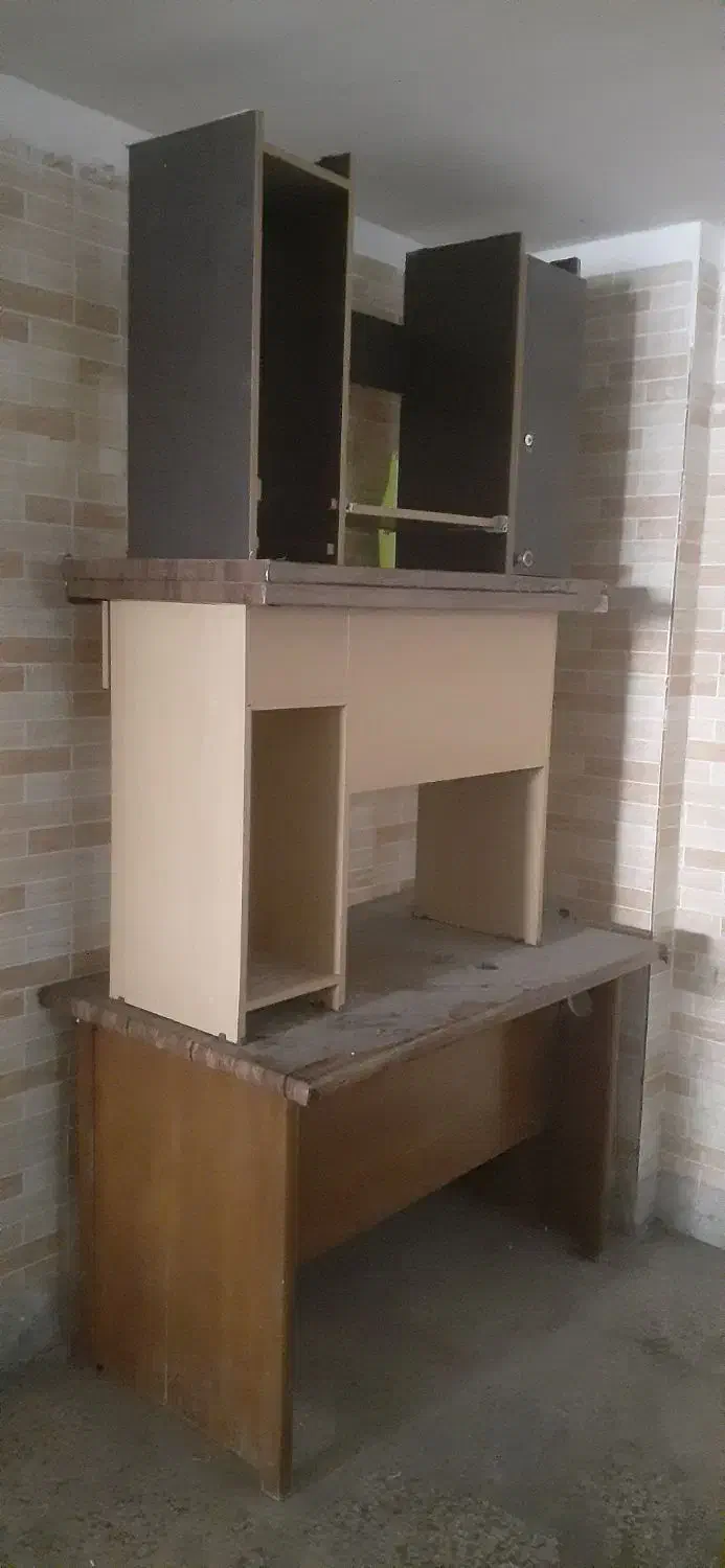 میز کامپیوتر|میز تحریر و کامپیوتر|فولادشهر, C3|دیوار