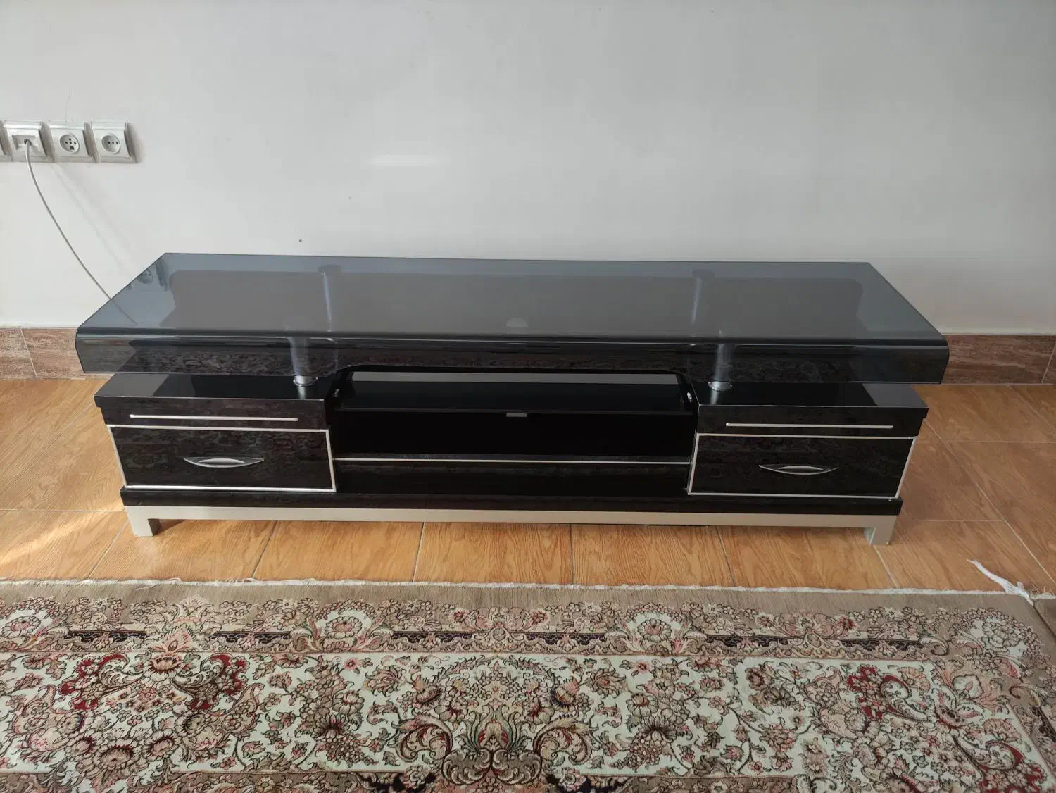 میز تلویزیون|میز تلویزیون|مهاباد (آذربایجان غربی), |دیوار