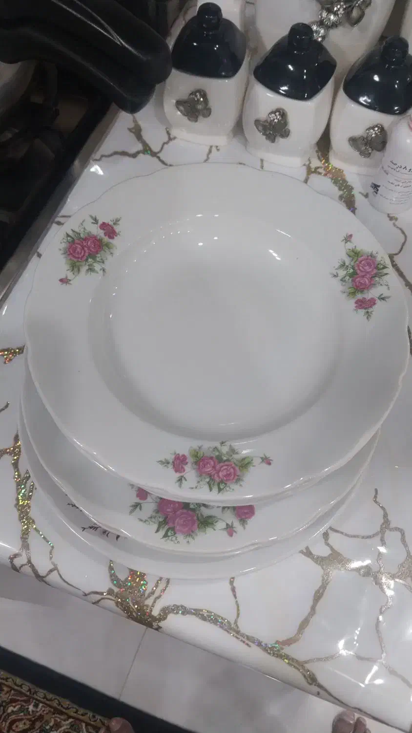 چینی گل قرمز|ظروف سرو و پذیرایی|مشهد, شهید مطهری|دیوار