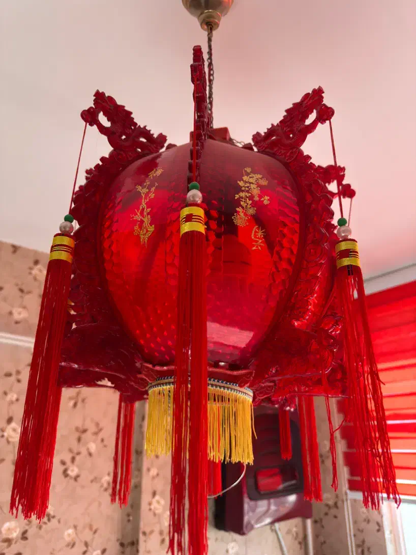 لوستر قرمز|لوستر و چراغ آویز|اراک, |دیوار