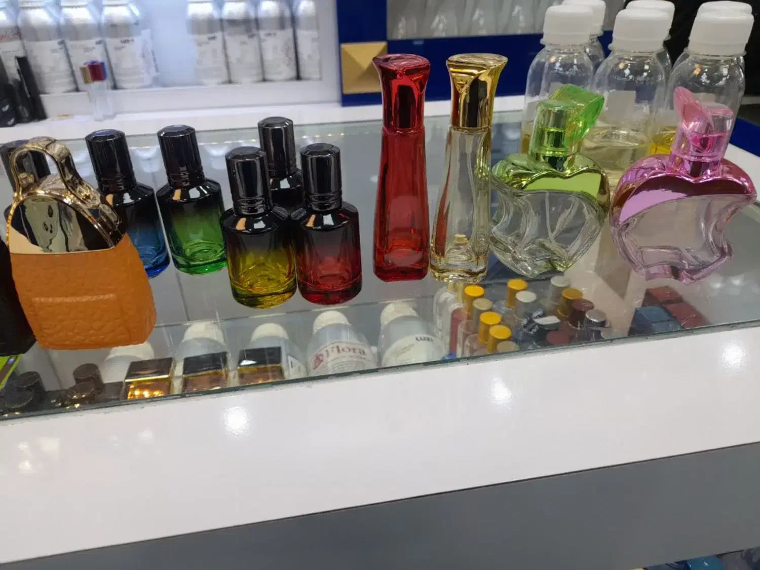 با عطرین شاپ  ،لذت خاص بودن را تجربه کنید|آرایشی، بهداشتی، درمانی|قدس, شهر‌قدس|دیوار