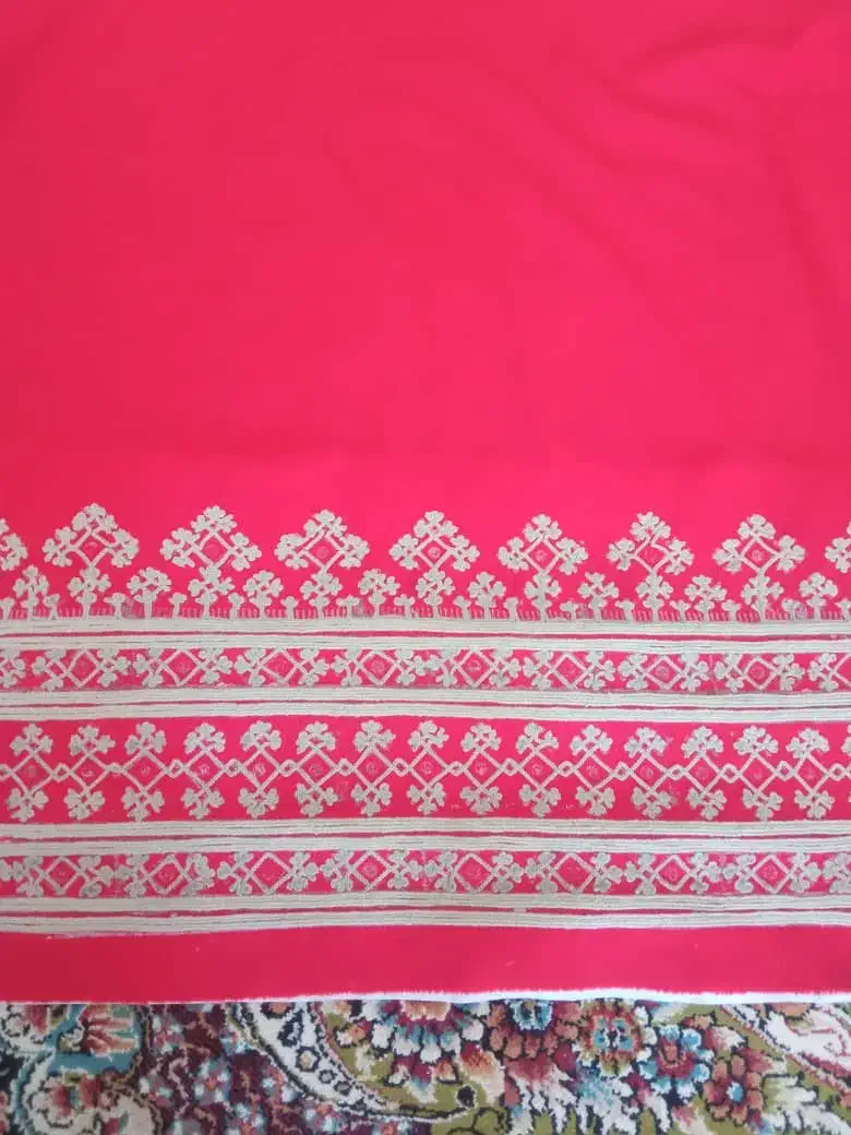 دوخت کش و زنجیره با چرخ|لباس|خاش, |دیوار