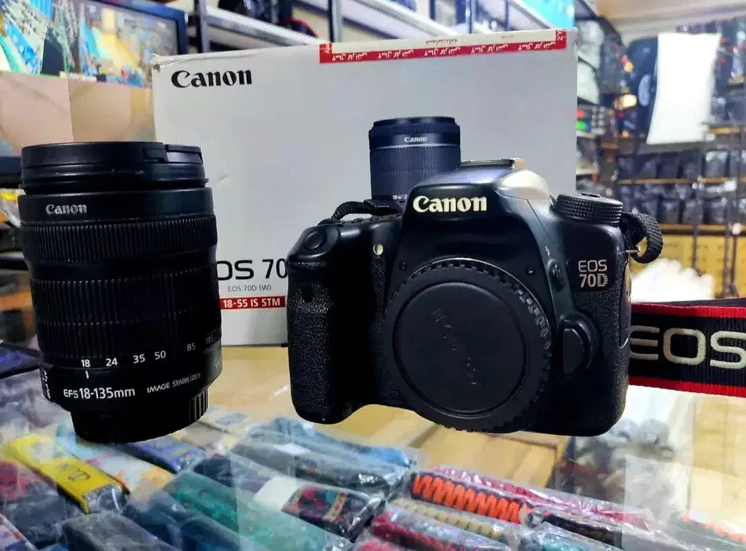 دوربین کنون ۷۰ دی با لنز ۱۸.۱۳۵|دوربین عکاسی و فیلم‌برداری|قم, دورشهر|دیوار