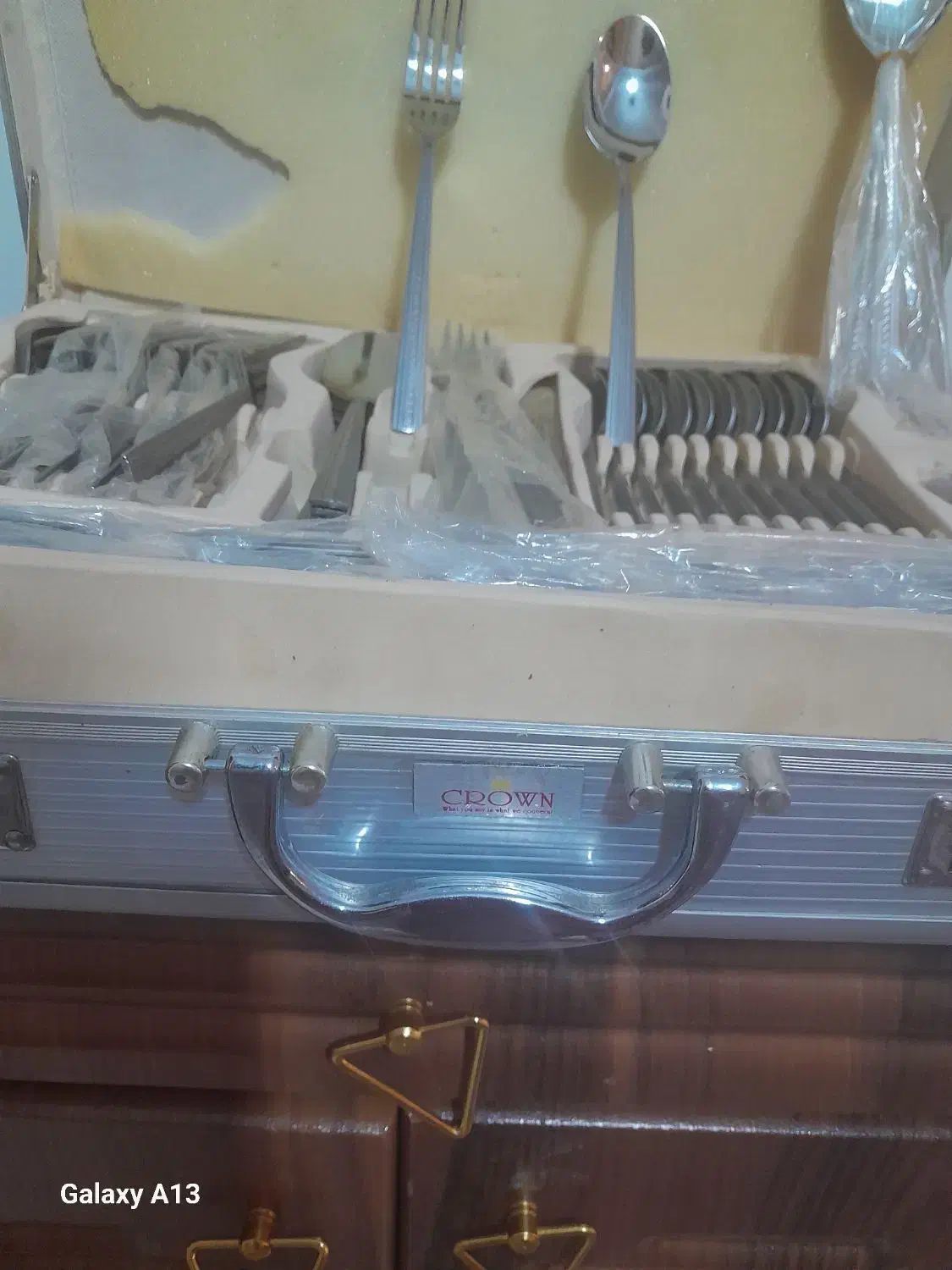 سرویس قاشق چنگال CROWN|ظروف سرو و پذیرایی|کرج, شهرک بنفشه|دیوار