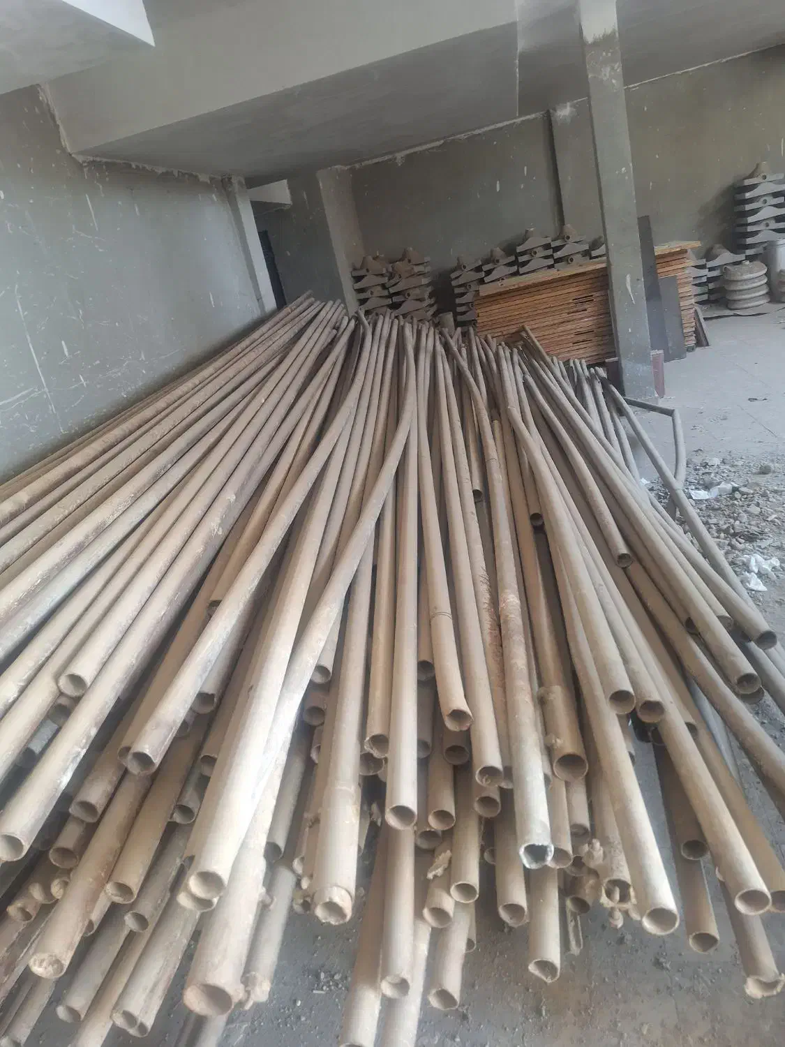 دفترخریدابزار بالابر سنگبر میکسر تخته بنایی بتونیر|عمدهفروشی|تهران, سهروردی|دیوار