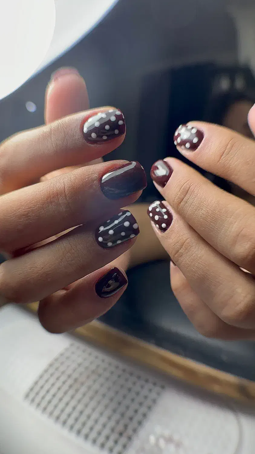 تخفیف ویژه کاشت ناخن و ژلیش پا رایگان|خدمات آرایشگری و زیبایی|مشهد, گلبرگ|دیوار