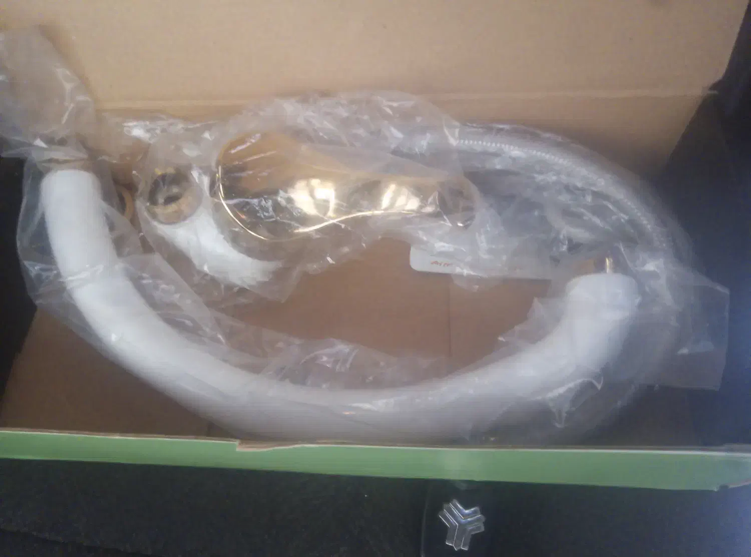 شیر روشویی ظرفشویی/نو/سفید طلایی/پلمب/زیرفی|لوازم سرویس بهداشتی|شیراز, قدوسی شرقی|دیوار