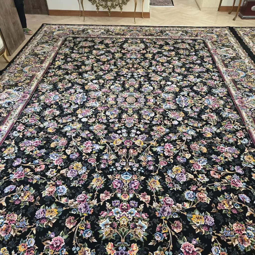 یک عددفرش 9متری 1200شانه تراکم 3600|فرش|زاهدان, |دیوار