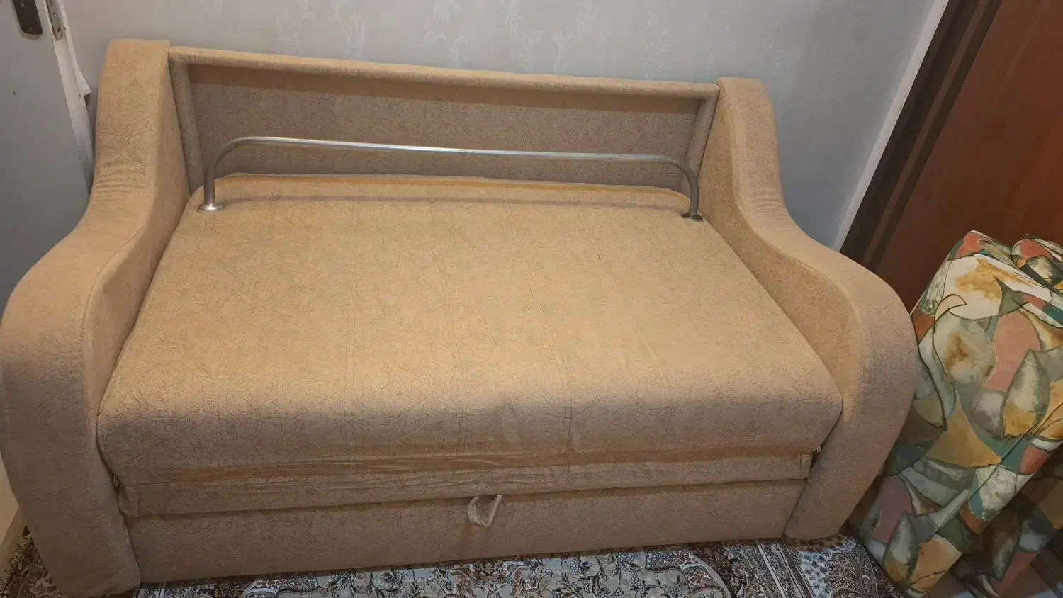 تخت خواب شو تاشو دو نفره|مبلمان خانگی و میز عسلی|ری, جوانمرد قصاب|دیوار