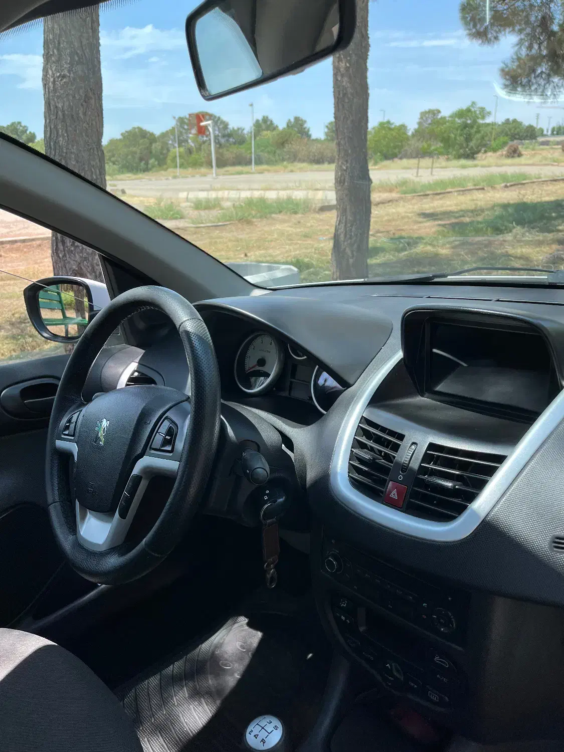 تمیز سالم|خودرو سواری و وانت|ساوه, |دیوار