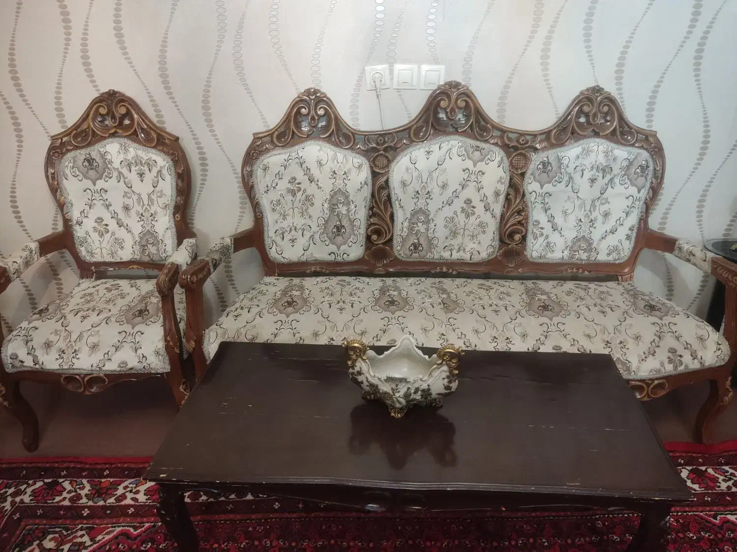 مبل سلطنتی|مبلمان خانگی و میز عسلی|همدان, |دیوار