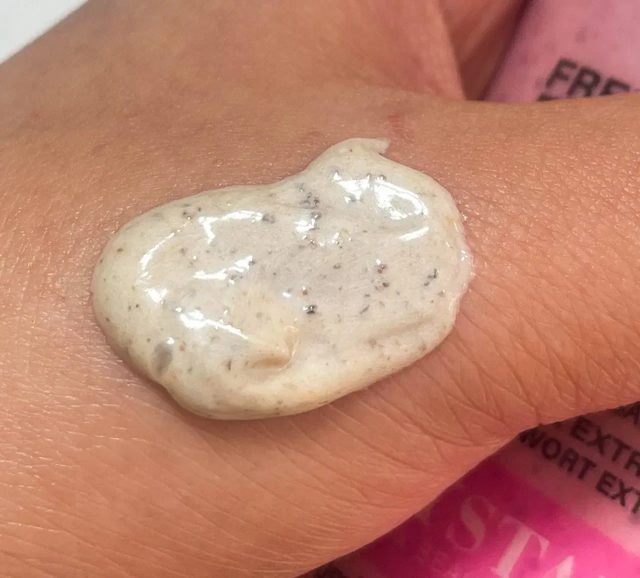 اسکراب صورت کریستال|آرایشی، بهداشتی، درمانی|رشت, معلم|دیوار