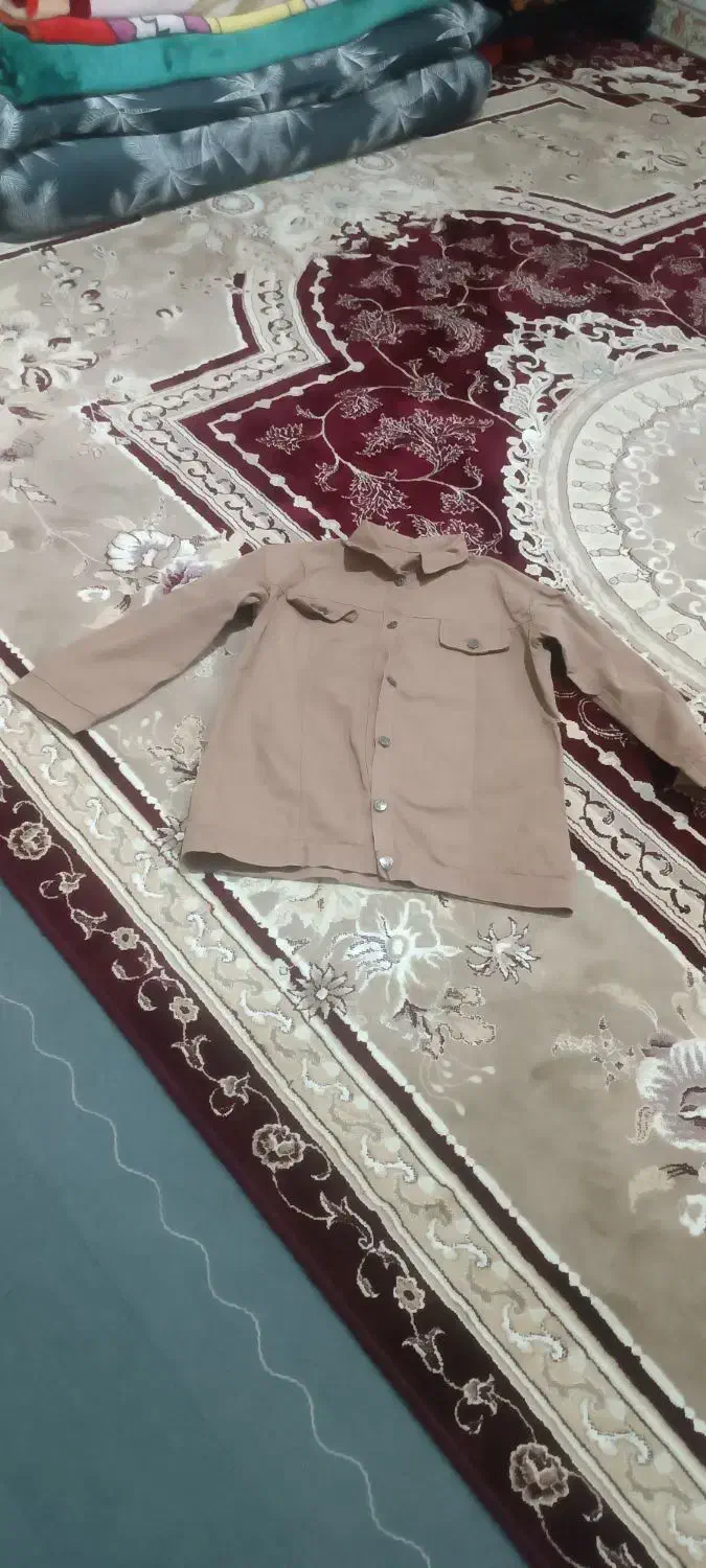 مانتو|لباس|تربت جام, جامرود|دیوار