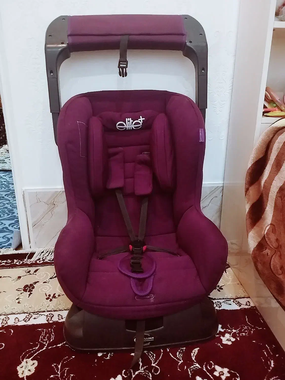 صندلی کودک|تخت و صندلی بچه|جهرم, |دیوار