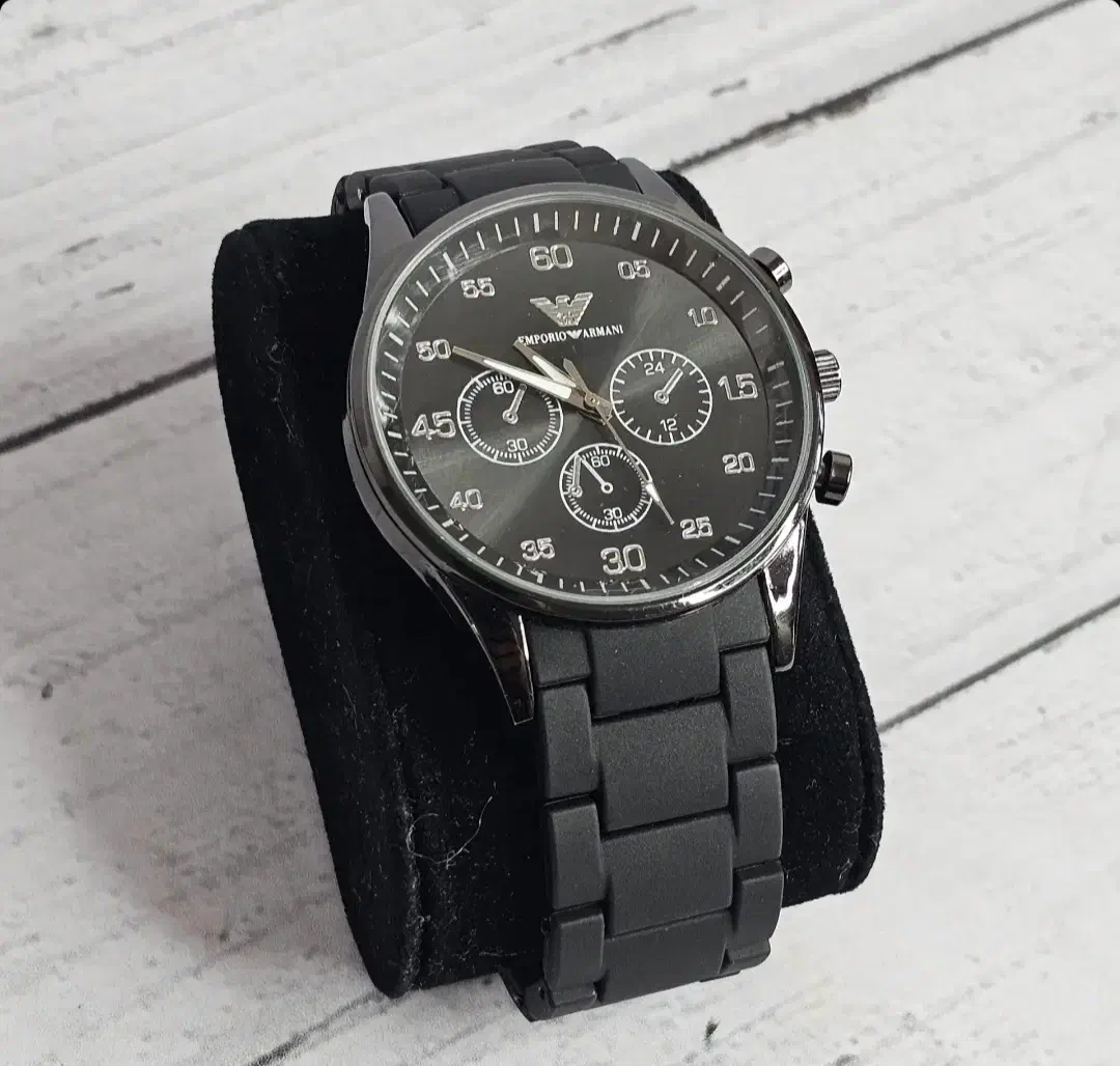 ساعت آرمانی بند پاکنی|ساعت|قم, شاه سید علی|دیوار