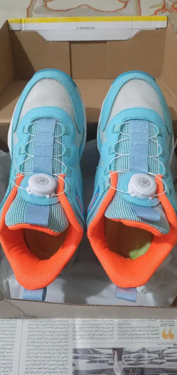 کتانی پچگانه مدل jeep|کیف، کفش، کمربند|آمل, |دیوار