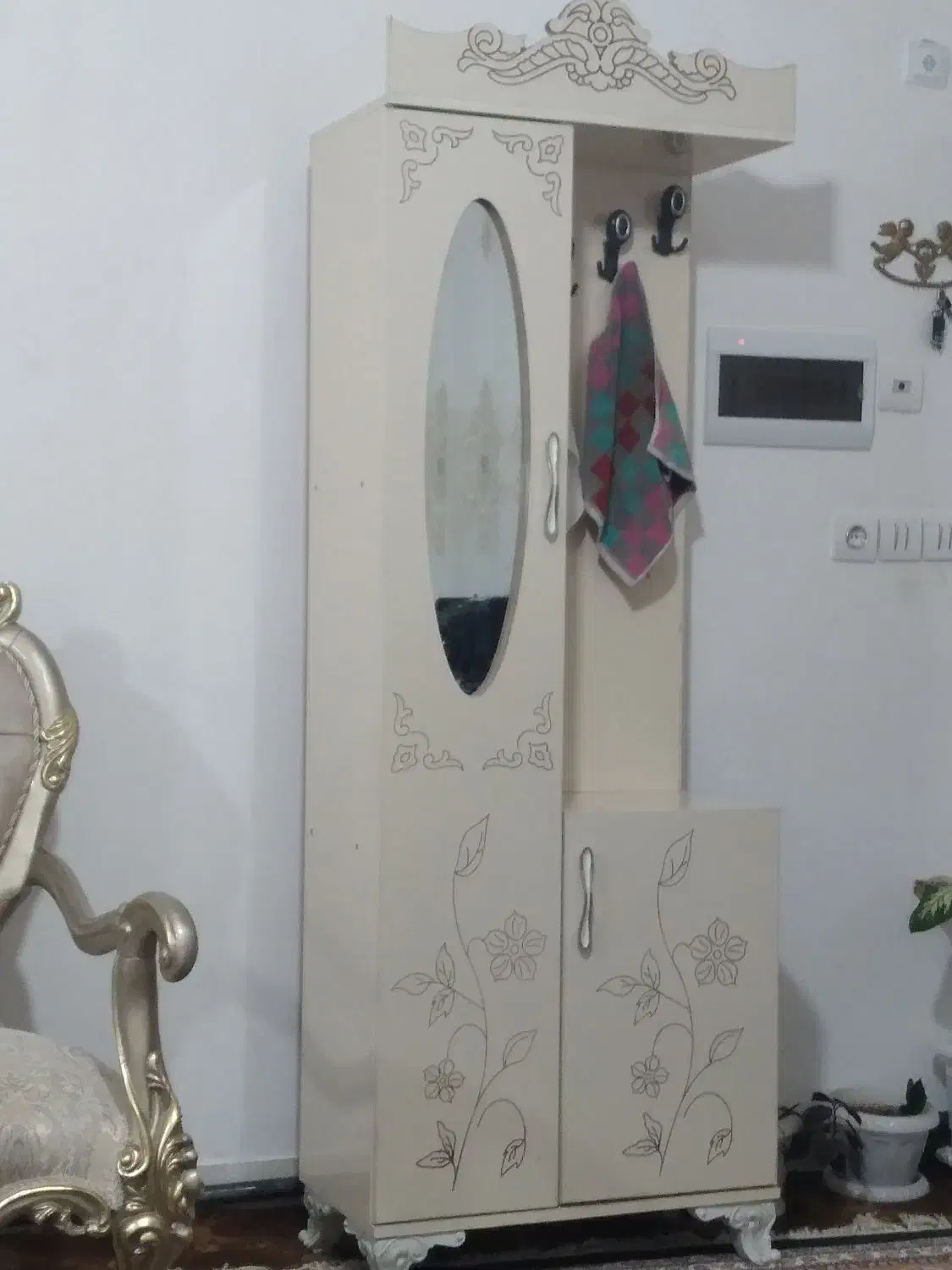 جاکفشی|جاکفشی، کمد، دراور|اردبیل, |دیوار