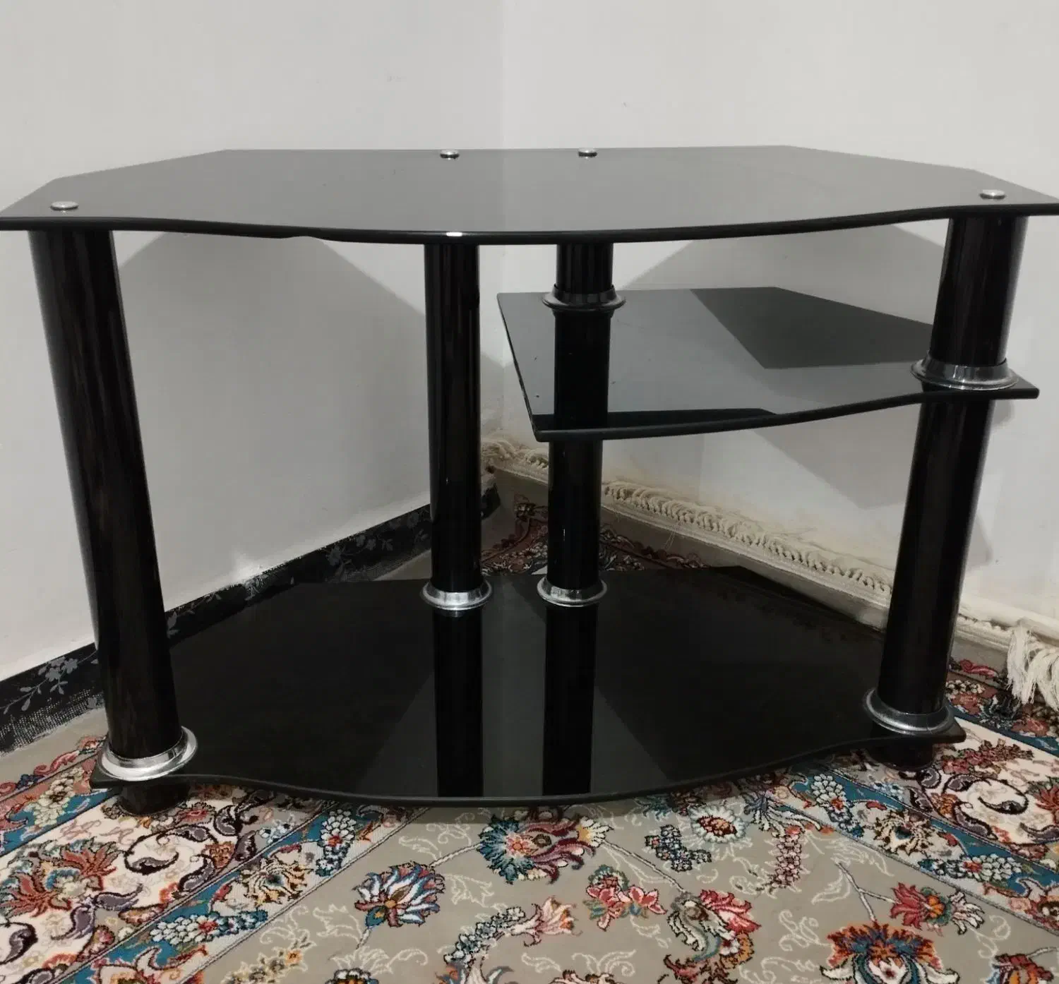 تلوزیون میز تلویزیون و دیجیتال|تلویزیون و پروژکتور|بروجرد, |دیوار