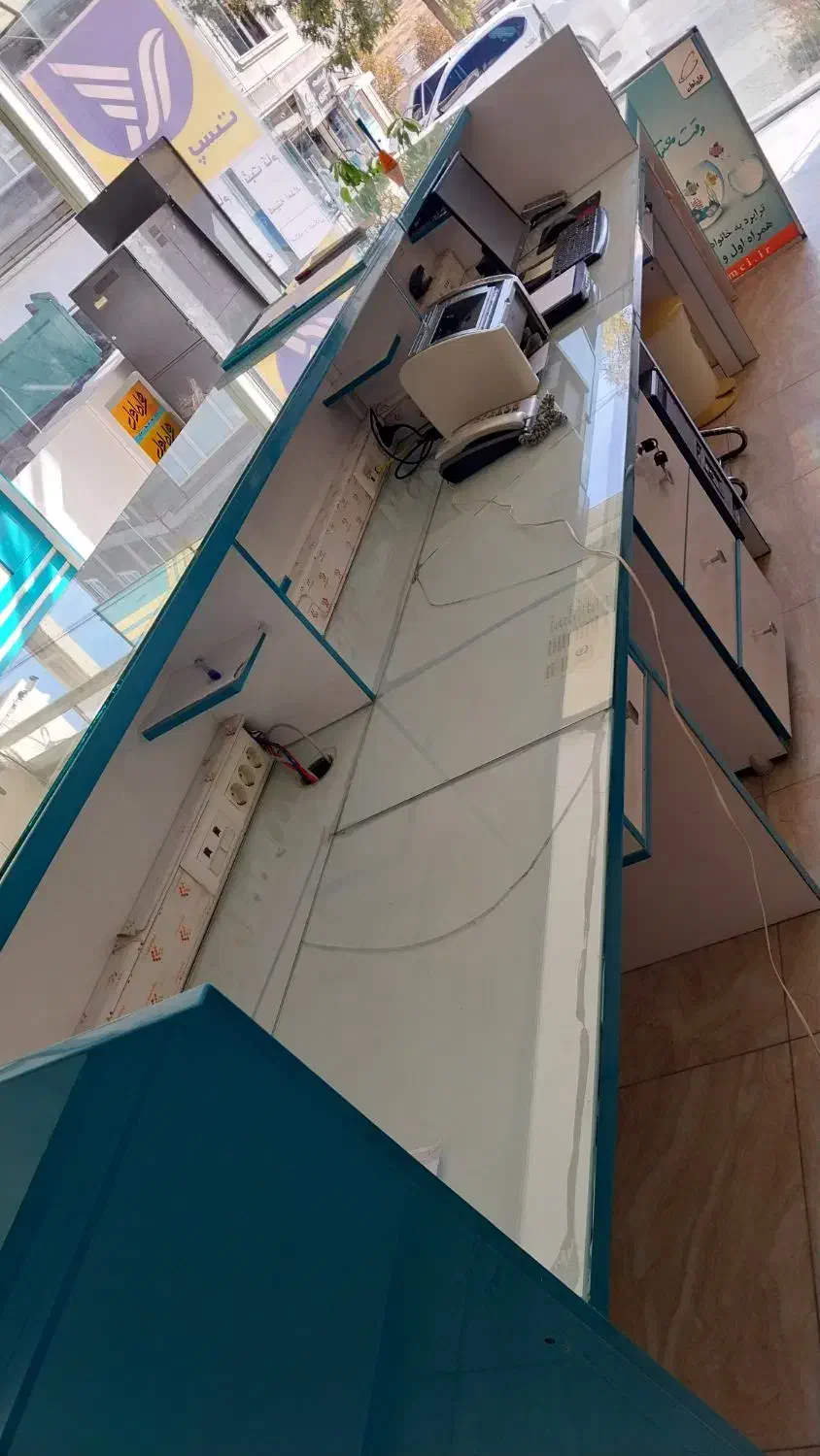 کانتر پیشخوان و قفسه و میز چوبی و کمد چوبی|دفتر کار|سنندج, |دیوار