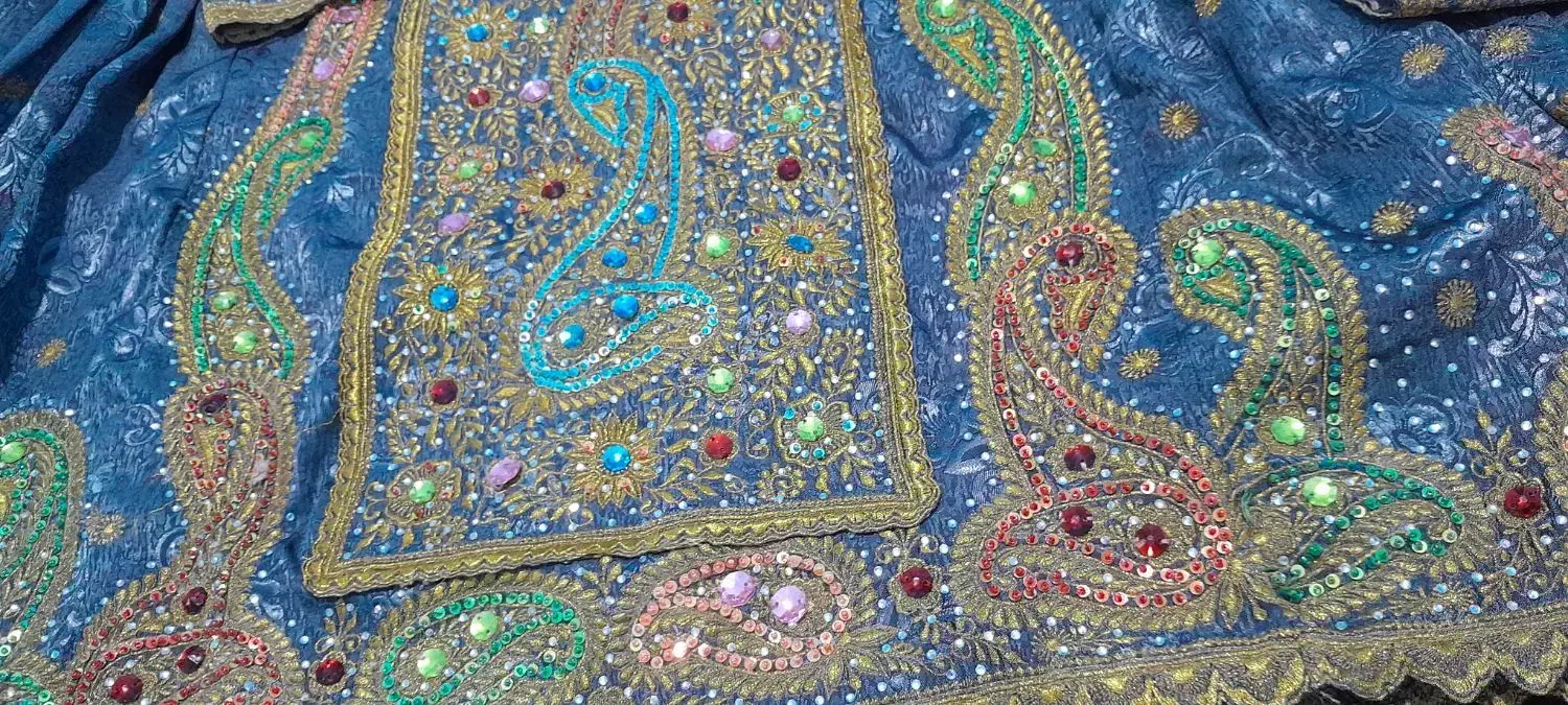 لباس نگینی زری دوچ|لباس|ایرانشهر, |دیوار