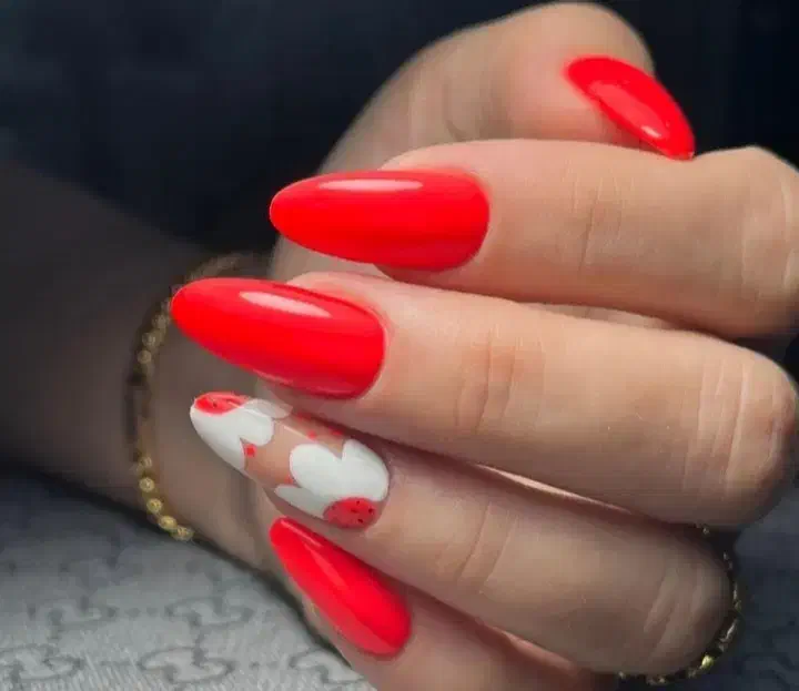 کاشت وترمیم ناخن فقط ۳۰۰|خدمات آرایشگری و زیبایی|محمدشهر, محمدشهر|دیوار