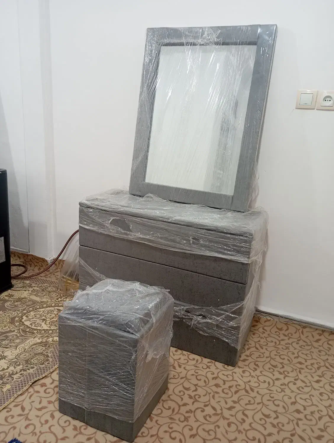 میز ارایش|مبلمان خانگی و میز عسلی|پاکدشت, پاکدشت (مامازند)|دیوار