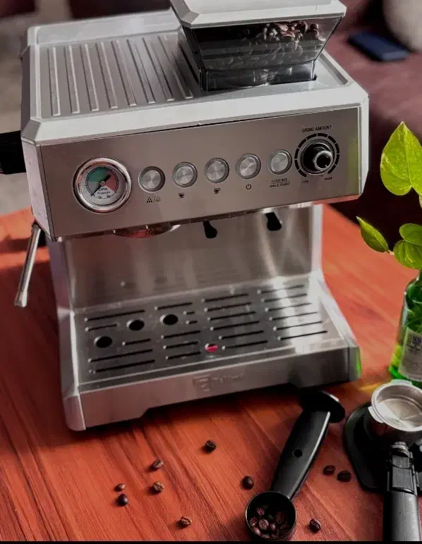 دستگاه قهوه.دستگاه اسپرسو ساز.قهوه ساز اسپرسو ساز|سماور، چایساز، قهوهساز|مشکیندشت, |دیوار