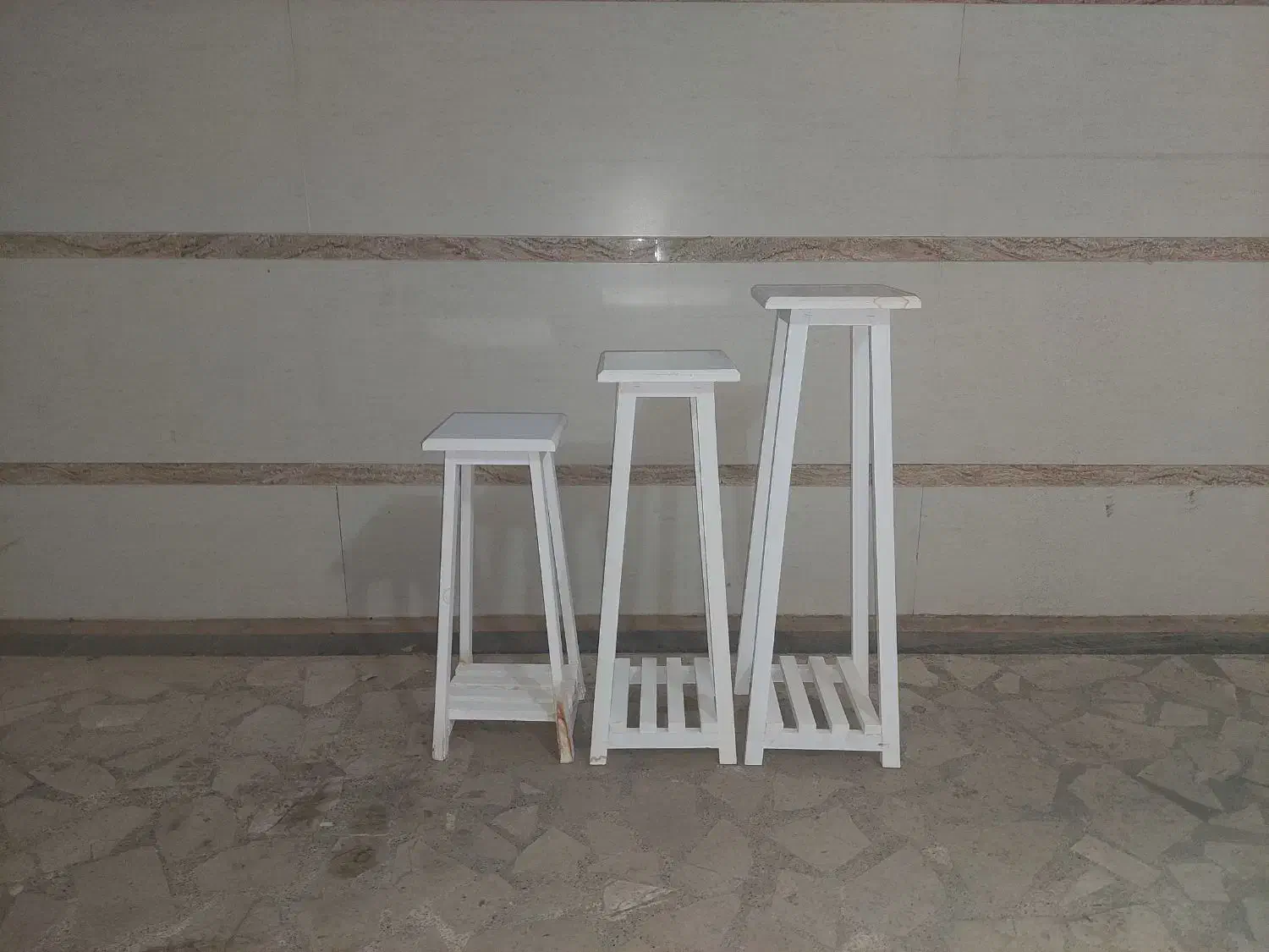 استند گلدان|کتابخانه، شلف، قفسه‌های دیواری|کرج, حیدرآباد|دیوار